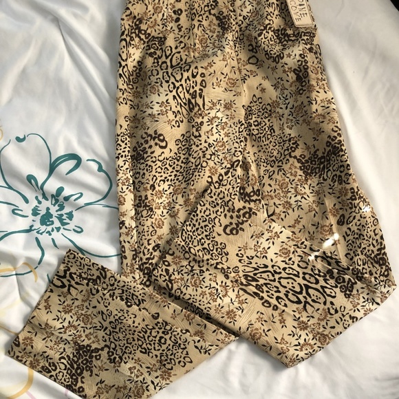 Pine Cove Leopard Cheetah Pants  Size 2 NWT - Picture 1 of 4